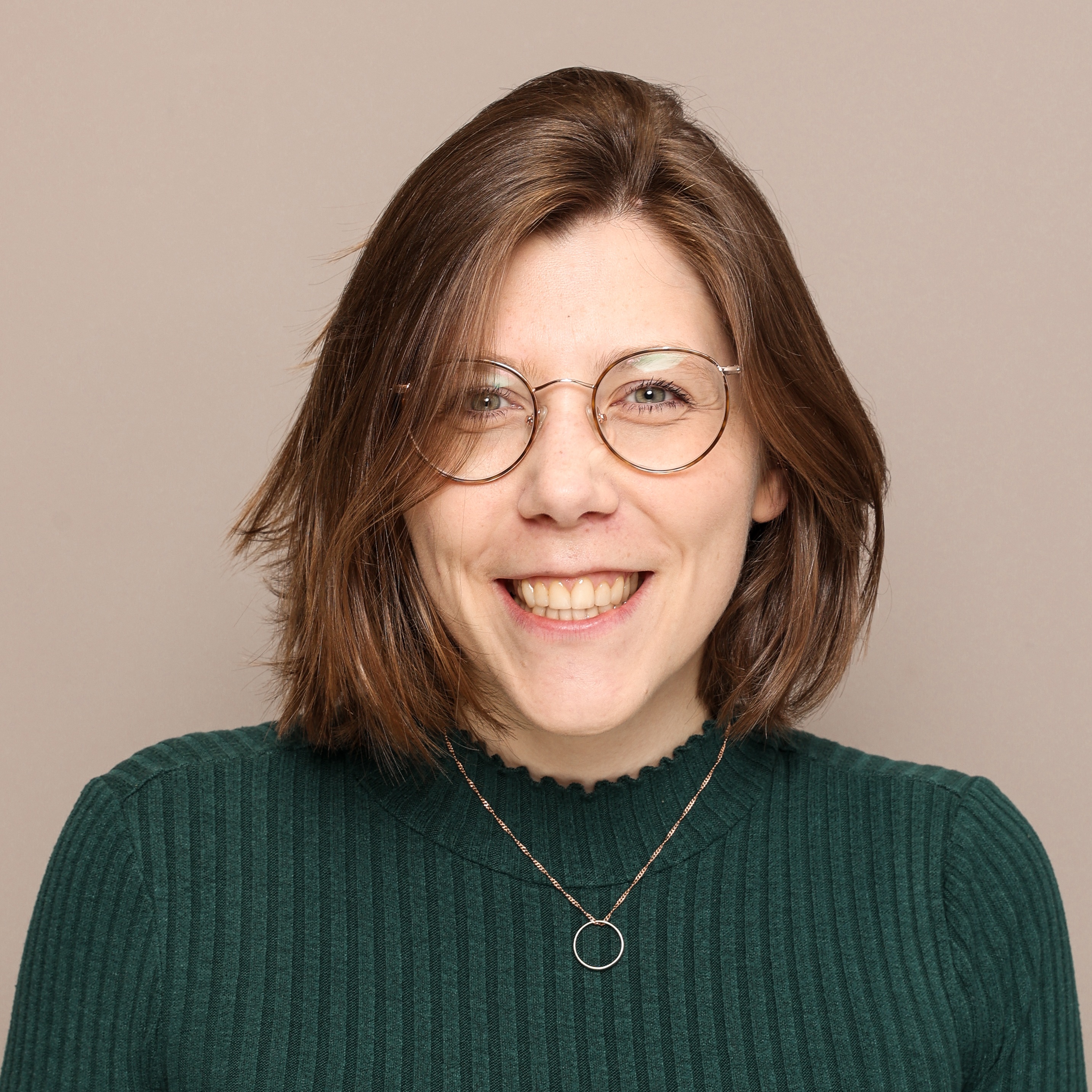 Dr. Lisa Spitzer